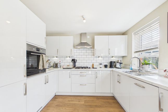 1 Mulberry Croft, Beverley, East Riding Of Yorkshire photo 4