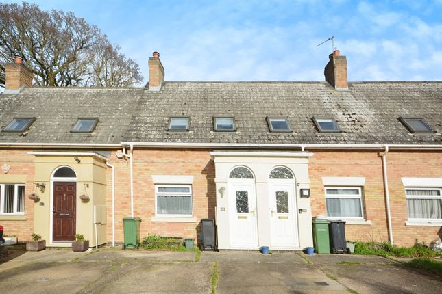 Terraced house for sale in Middle King, Braintree