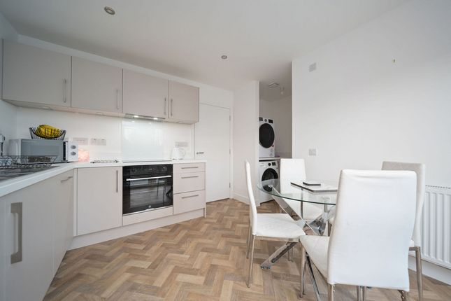 4, Oakbank Drive, Glenrothes photo 4