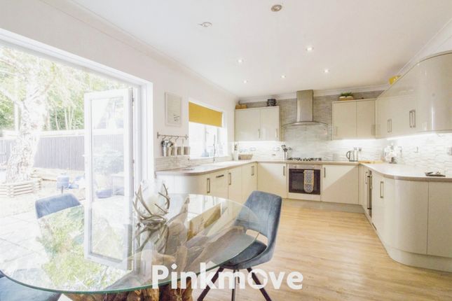 31, Penrhiw Road, Newport photo 2