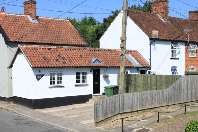 Cottage for sale in Drury Lane, Halstead