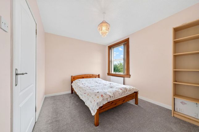 18 Park Terrace, Kirknewton photo 4