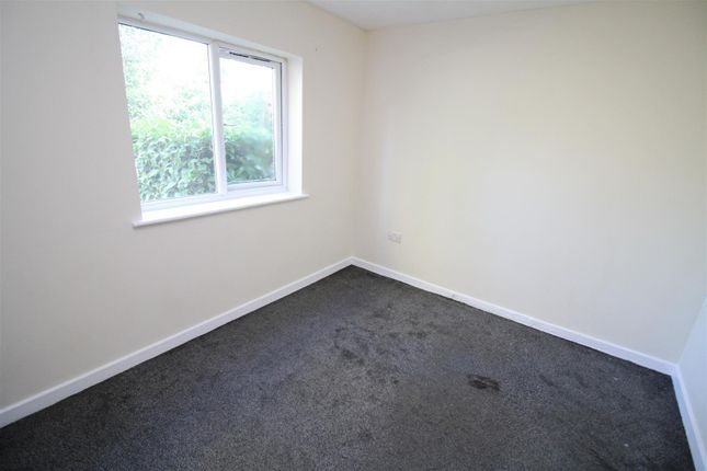 27, Parsons Way, Manchester photo 4
