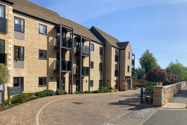 Thumbnail Flat for sale in Stukeley Court, Stamford