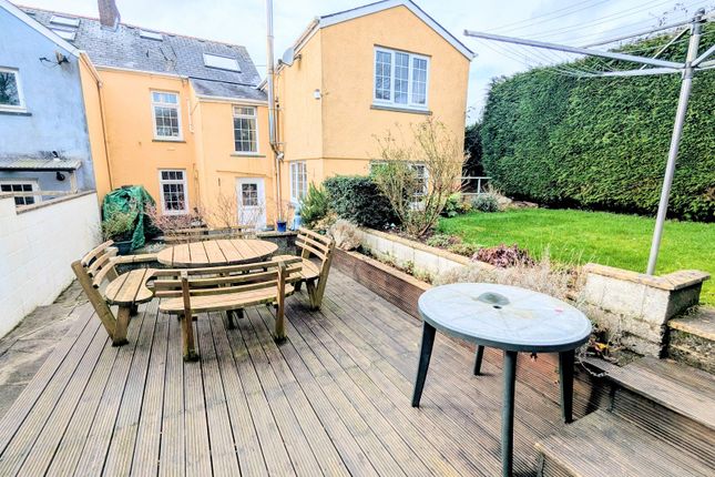 18, Picton Place, Carmarthen photo 2