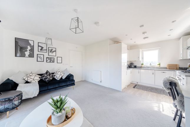 Flat to rent in Brocade Road, Andover, Hampshire