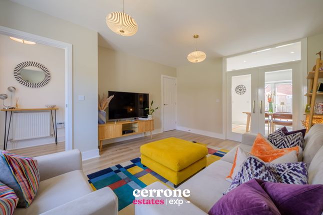 368 Groveley Lane, Cofton Hackett photo 4