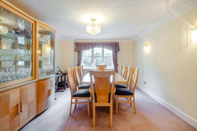 7, Fulmer Drive, Gerrards Cross photo 4