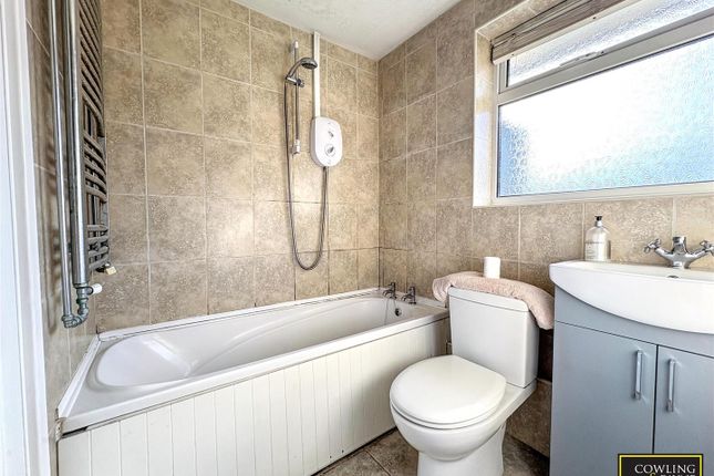 109, Beauchamps Drive, Wickford photo 4