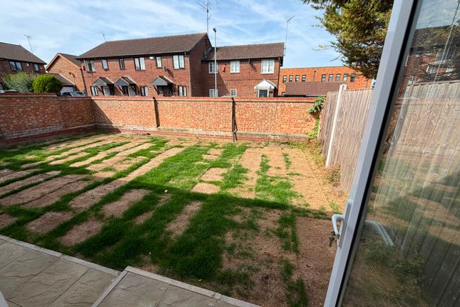 32, Rudyard Close, Luton photo 5