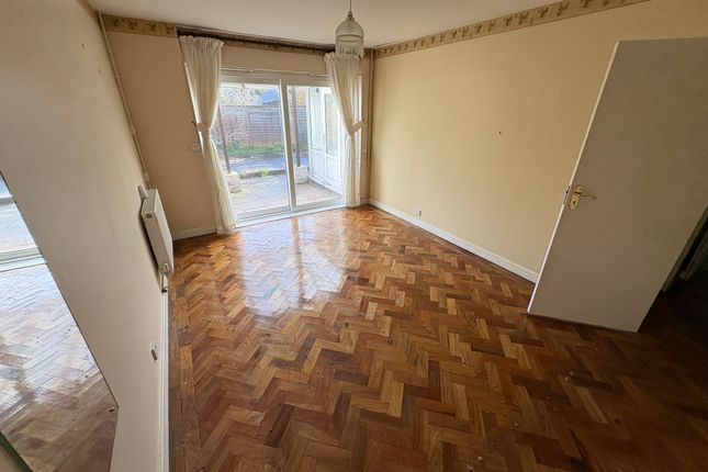 5, Kingsmead Gardens, Bognor Regis photo 3