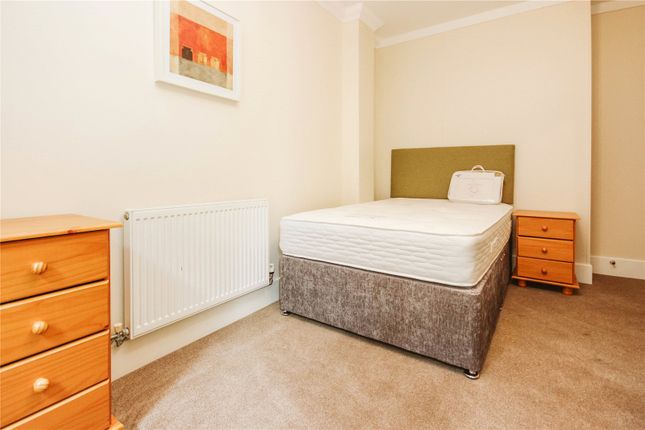 2, Jekyll Close, Bristol photo 4