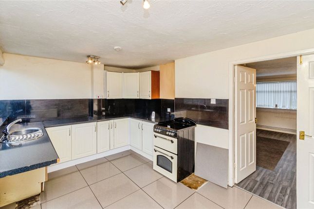 3-bed house on 94, Sharon Way, Cannock, £240,000