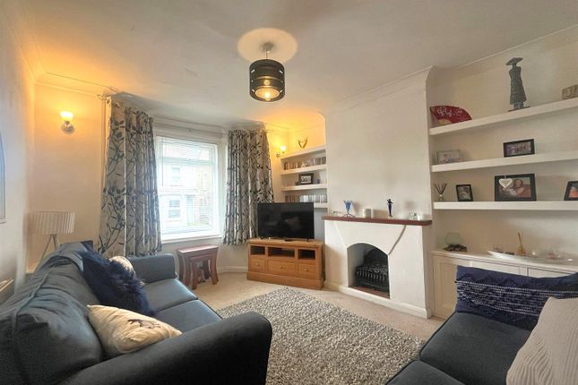 48, Ash Road, Aldershot photo 2