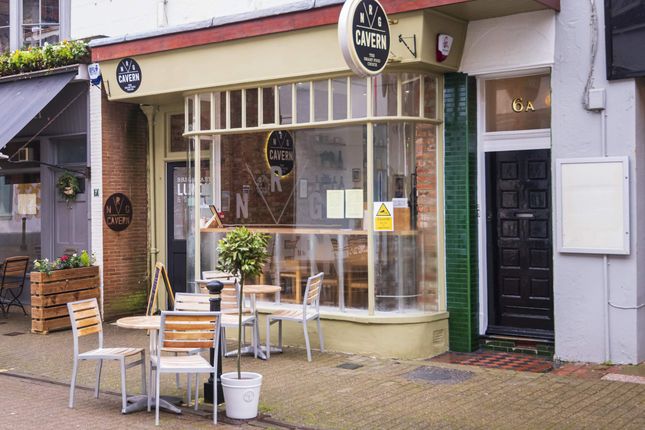 Thumbnail Restaurant/cafe for sale in Bath Place, Worthing