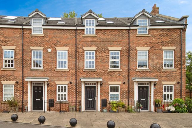 Thumbnail Town house for sale in St. Nicholas Road, Beverley
