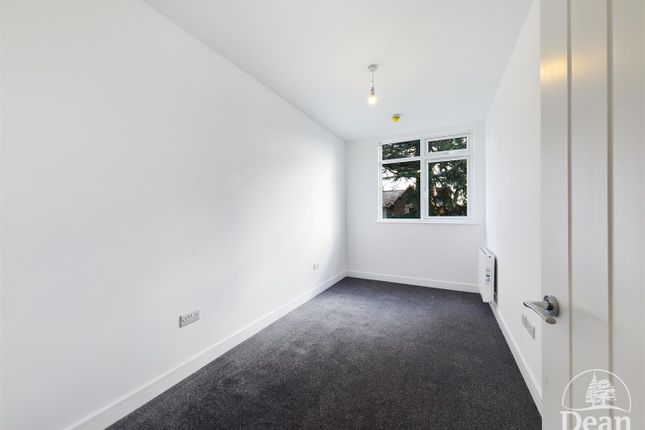Flat 4 Cavendish  Buildings, Lydney photo 4