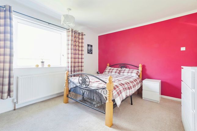 End terrace house for sale in Wycliffe Close, Rodley, Leeds