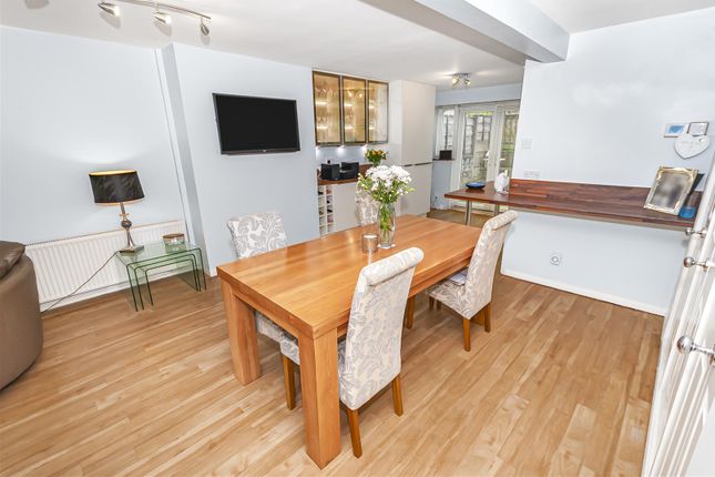 8, Earl Road, Bury photo 5