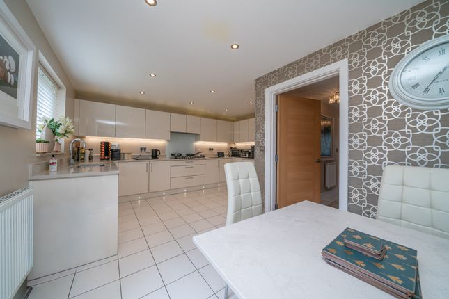 5, Jupiter Close, Aylesbury photo 4