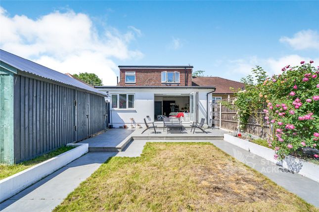 70, Vicarage Road, Surrey photo 4