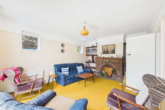 71, Lye Green Road, Buckinghamshire photo 2