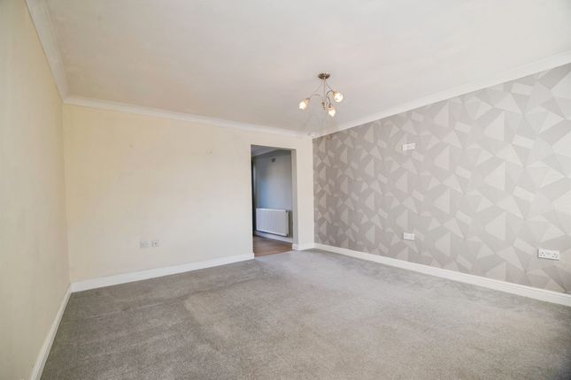 Eastleigh, Stockton-On-Tees photo 4