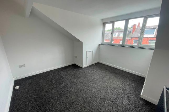 26 Burlington Road, Leeds photo 4