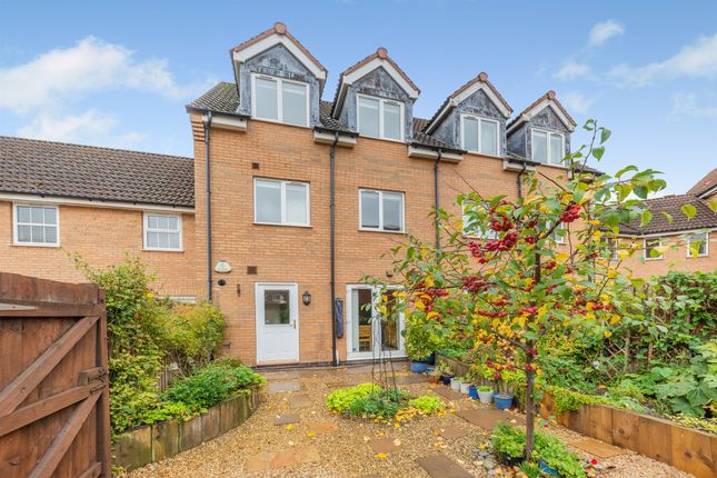 8, Siskin Road, Oakham photo 4