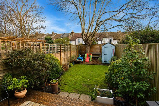 3-bed house on 7, Oliver Road, Sutton, £475,000