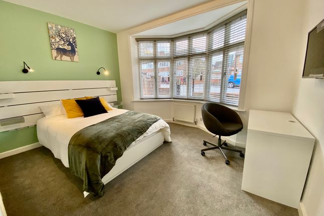 Room to rent in Russell Street, Reading