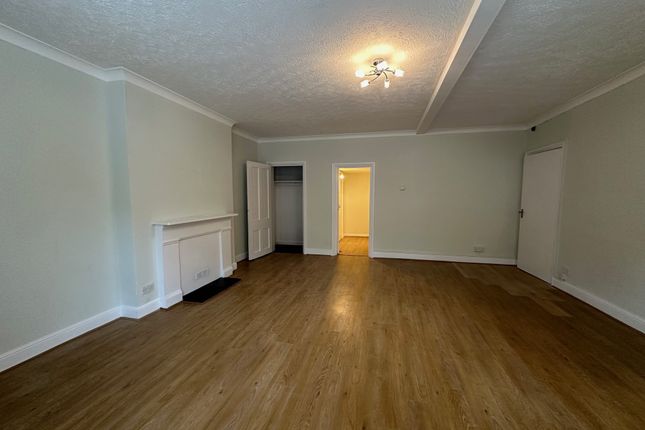 Flat 4, Hove photo 5