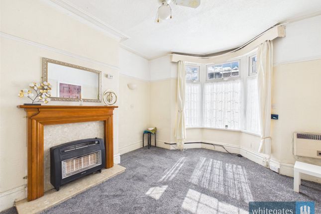 150, Upper Woodlands Road, West Yorkshire photo 2