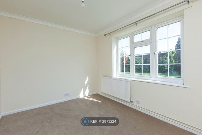 Bell Court, Kingston Road, Surbiton photo 3