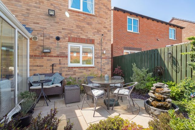 20, Prior Croft, Rotherham photo 4