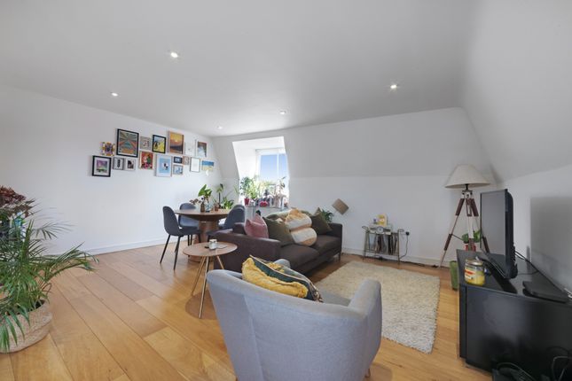 Thumbnail Flat to rent in Rockland Apartments, 5 Lakenham Place, Bow