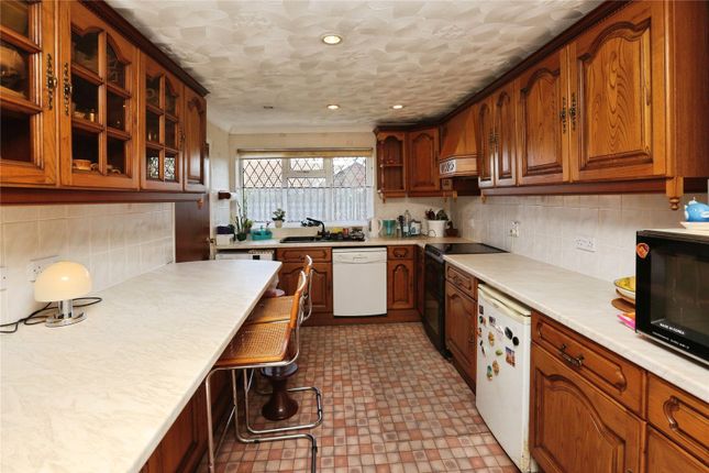 37, Pound Gate Drive, Hampshire photo 4
