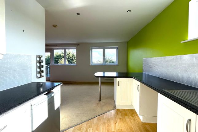 Flat 31 Halcyon, The Waterfront, Selby photo 4