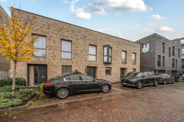 1373195-2-6901Ea2...