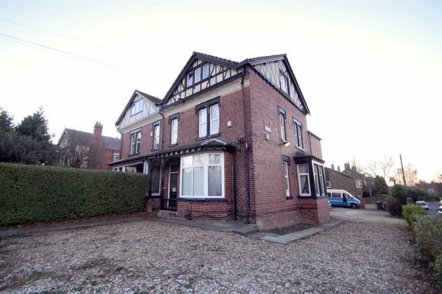 Flat to rent in Hollyshaw Lane, Whitkirk, Leeds