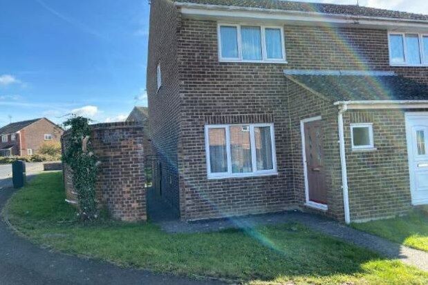 Property to rent in Knott Crescent, Ashford