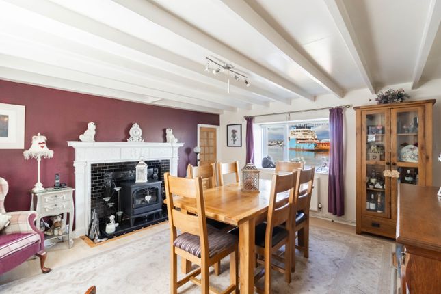 17, William Street, Montrose photo 3