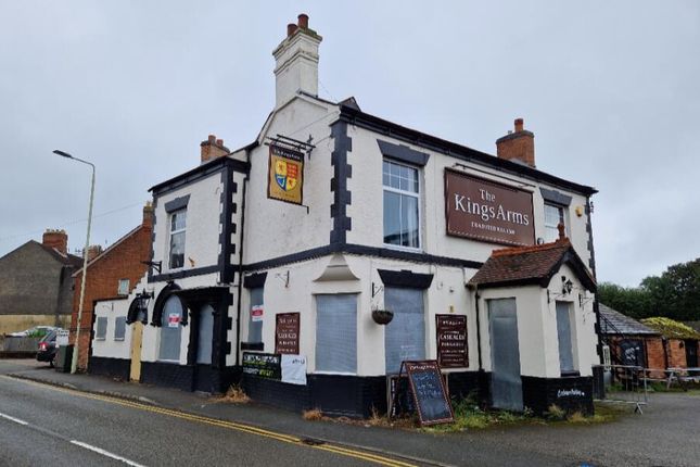 Leisure/hospitality to let in The Former Kings Arms, 22 Silver Street, Whitwick, Coalville