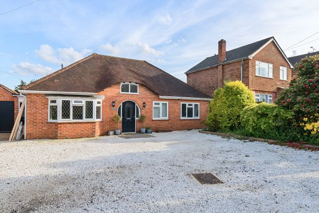 Thumbnail Bungalow for sale in Forest Road, Binfield, Bracknell, Berkshire