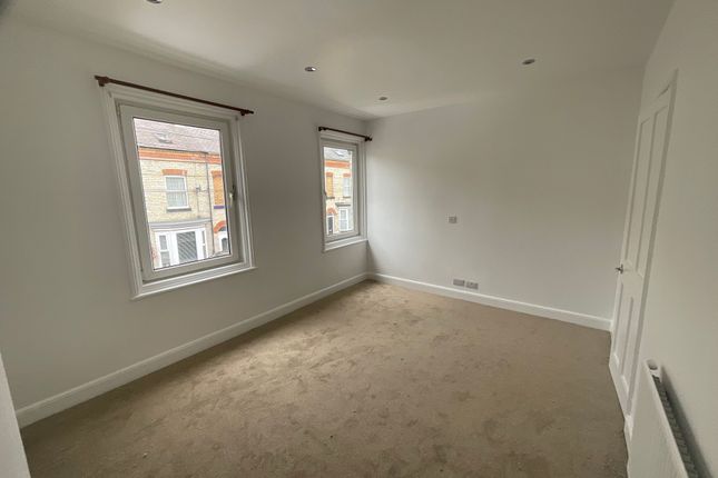 35 Tindall Street, Scarborough photo 3