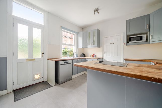 1 Chester Villas,, Petworth Road, Surrey photo 2