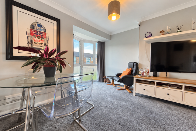 36 Maes Brynna, Aberdare photo 5