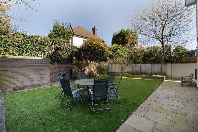Lauriston, Lauriston Road, London photo 3