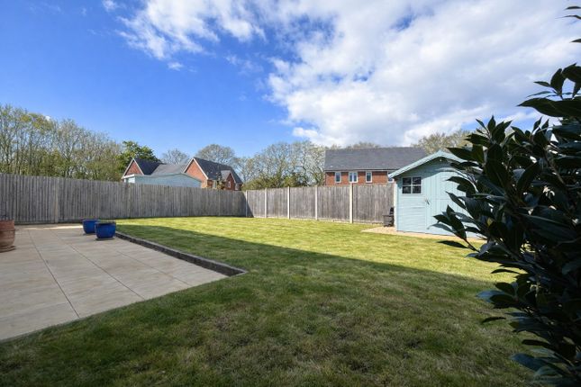 1, Pelton Close, Bexhill on Sea photo 4