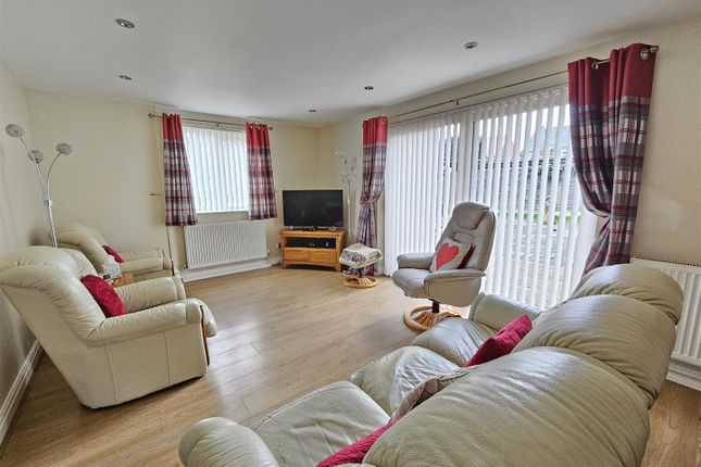 Bungalow to rent in Mill Lane, Southport
